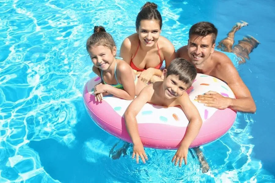 Nejlepší bazény pro rodiny s dětmi 2026